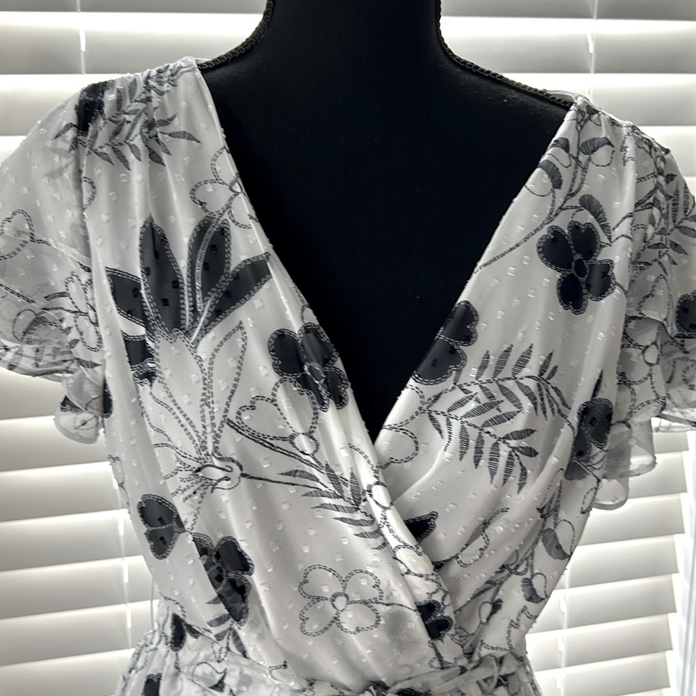 DKNY Size 12